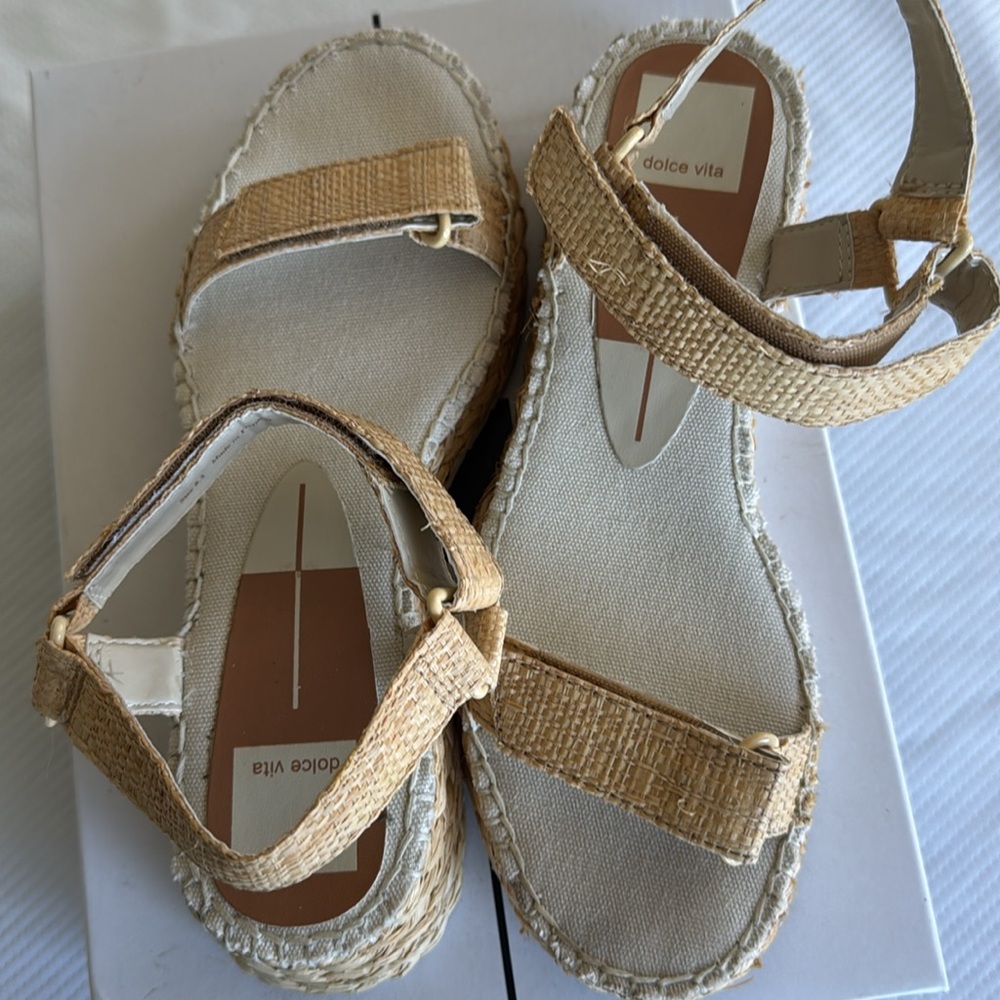 Dolce Vita Myra Light Natural Raffia Wedge Sandal. - Picture 8 of 8